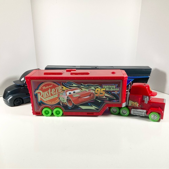 Disney Cars Haulers Lot - Jackson Storm Gale Beaufort and McQueen Mack Hauler - Picture 3 of 16